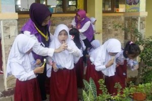 Puluhan Dokter Gigi Edukasi Siswa SD 